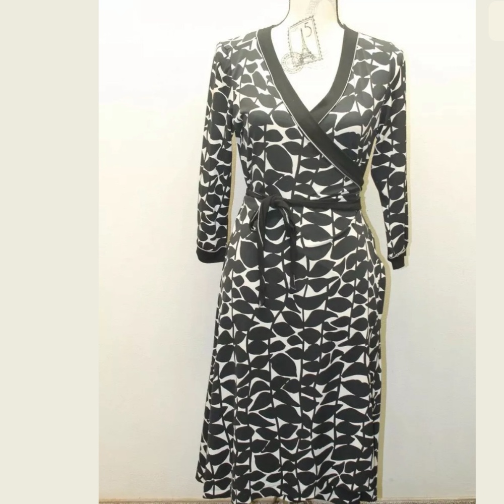 Max Studio Wrap Dress Black White Leaf Print M
